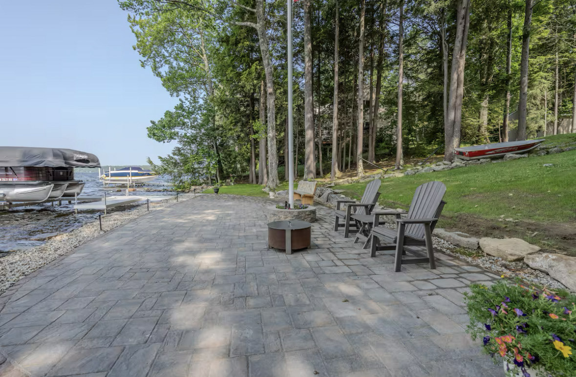 3-8FEB9882-B9D4-4C6A-960A-102F5F5BD243