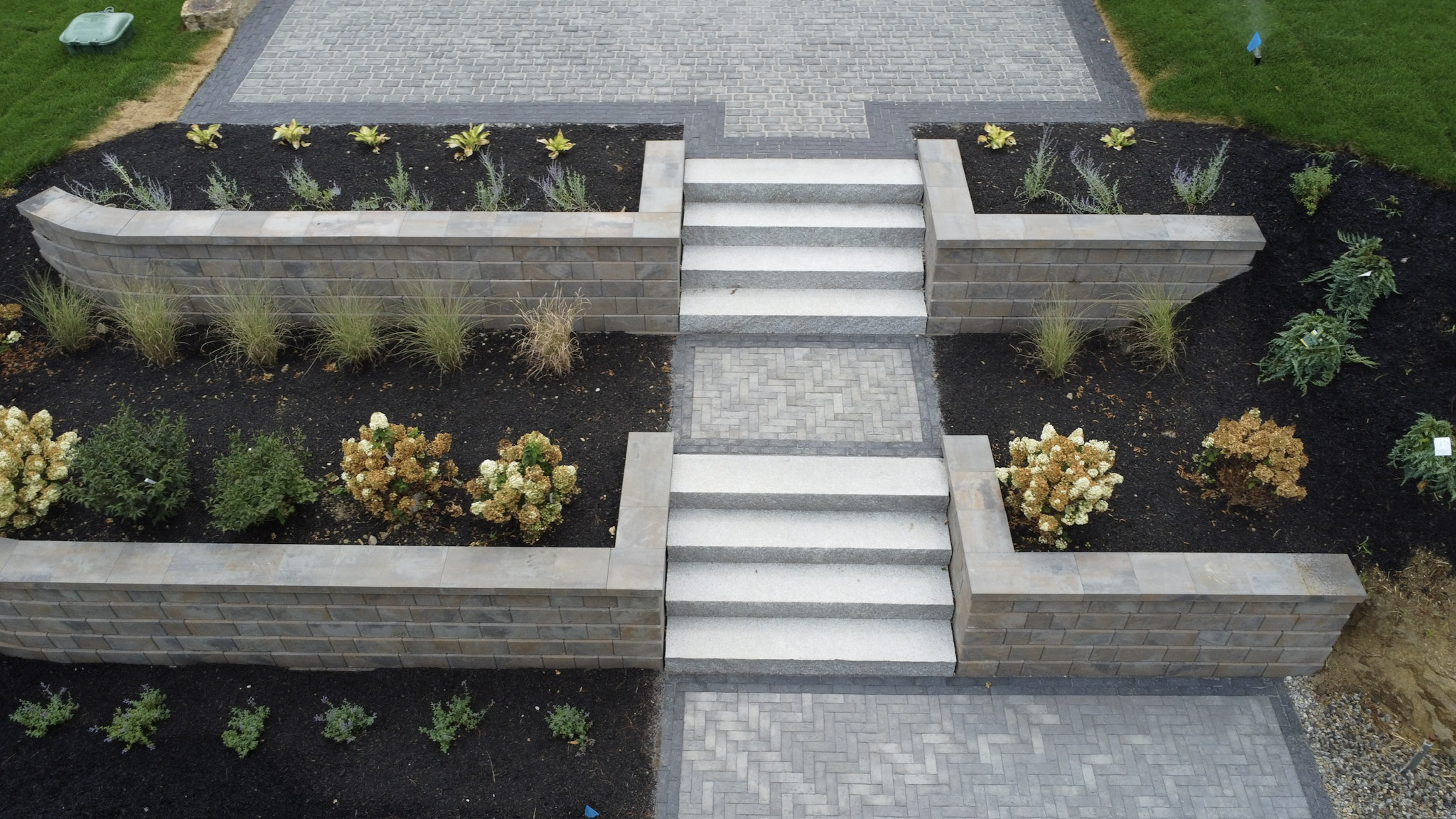 9-9BDBE9B6-FDED-4FAF-A774-9F2786E84F3E